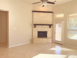 29015 Davenport Dr in Katy, TX - Foto de edificio - Building Photo