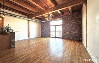 500 N Damen Ave in Chicago, IL - Building Photo - Building Photo