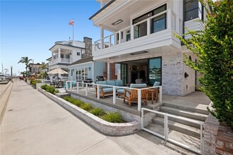 225 E Bay Front, Unit C5 in Newport Beach, CA - Building Photo - Building Photo