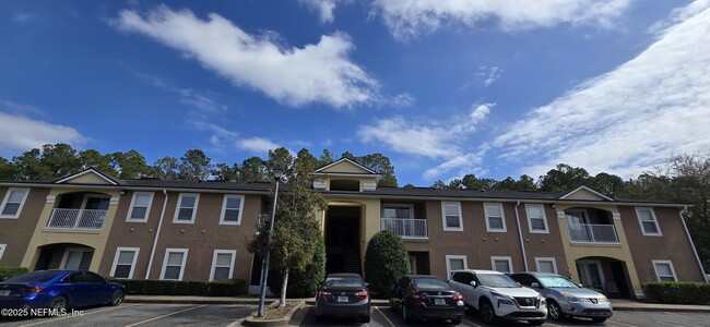 property at 3700 Kirkpatrick Cir