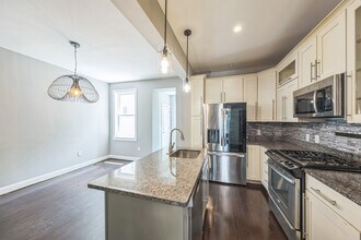723 K St NE in Washington, DC - Foto de edificio - Building Photo