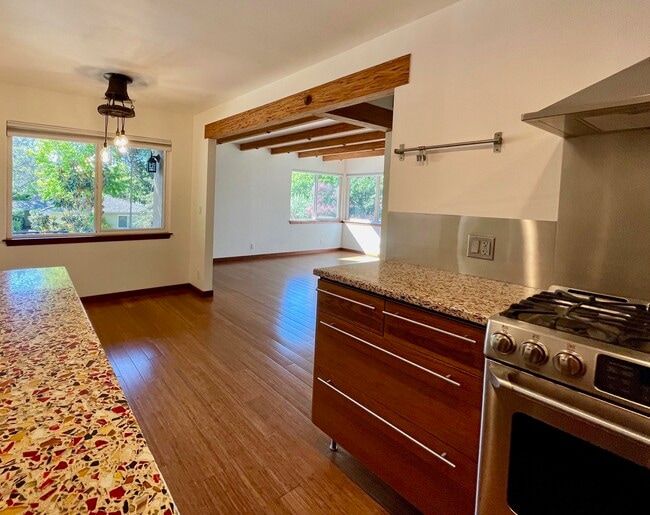 496 Sherwood Way, Unit Apartment 2