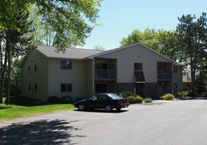 1620 Pinewood Ln Apartments