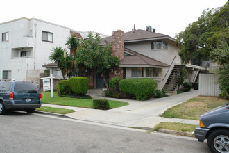 327 N Belmont St in Glendale, CA - Building Photo - Building Photo