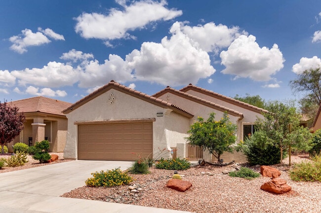 2348 Fossil Canyon Dr in Henderson, NV - Building Photo - Building Photo