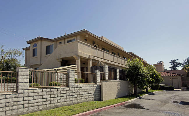 Sunset Palms in Chino, CA - Foto de edificio - Building Photo