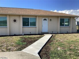 1123 NE 15th Ln in Cape Coral, FL - Building Photo