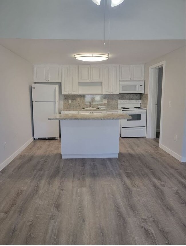 Mango Way Apartments in Homestead, FL - Building Photo - Building Photo