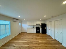 3957 Howard Ave in Los Alamitos, CA - Building Photo