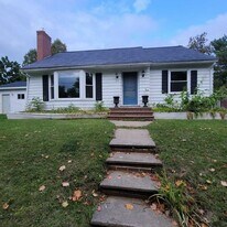 215 N 12th St in Wausau, WI - Building Photo