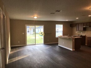 7840 Hammond Blvd in Jacksonville, FL - Building Photo - Building Photo