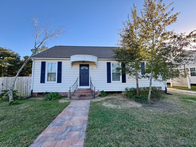 property at 1114 10th St