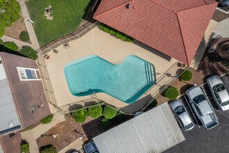 Autumn Park Condominium in Phoenix, AZ - Building Photo - Building Photo