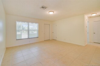 8839 SE Hobe Ridge Ave in Hobe Sound, FL - Building Photo - Building Photo