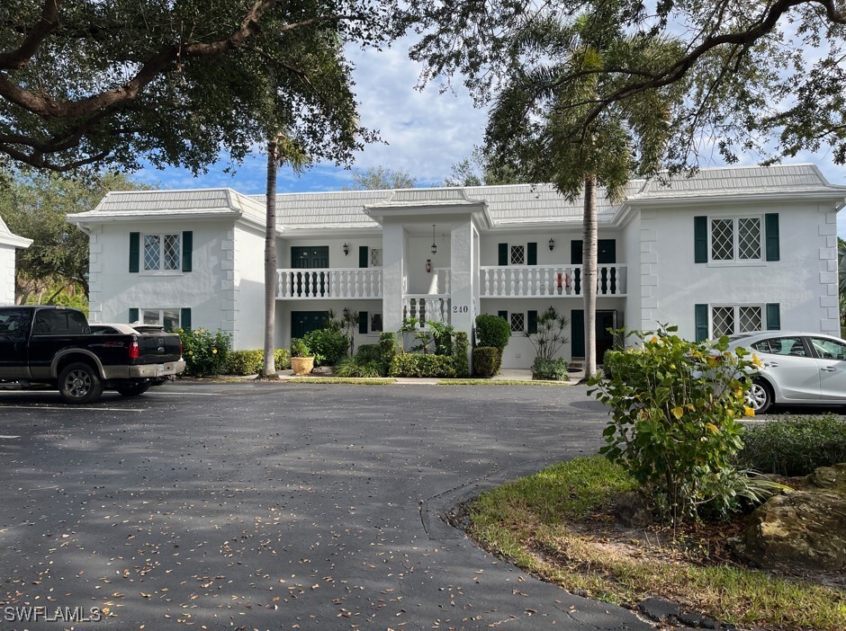 240 Palm River Blvd in Naples, FL - Building Photo