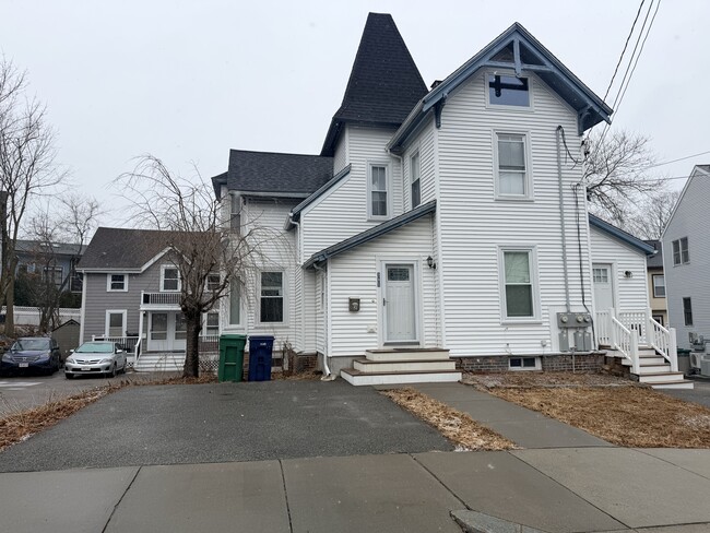 341 Linwood Ave, Unit 2