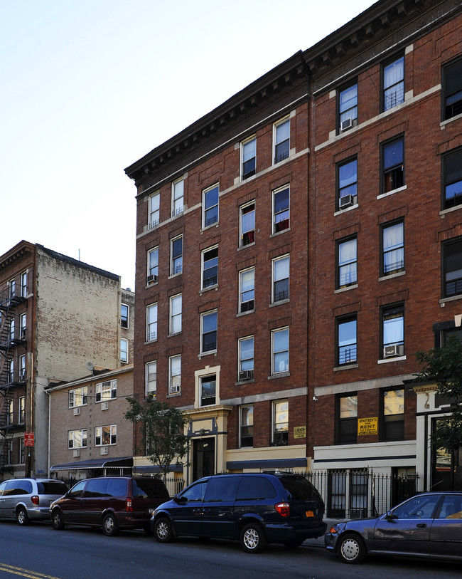 1242 Morris Ave in Bronx, NY - Foto de edificio - Building Photo