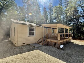 18160 Blue Tent School Rd in Nevada City, CA - Building Photo - Building Photo