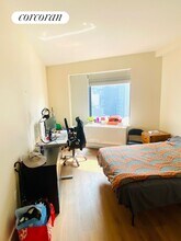 25-21 43rd Ave in Queens, NY - Building Photo - Building Photo