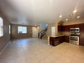 2538 N 73rd Dr in Phoenix, AZ - Building Photo - Building Photo