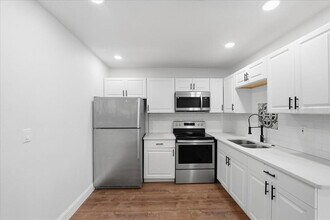 2805 Mayer St in Orlando, FL - Building Photo - Building Photo