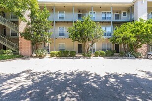 2204 San Gabriel St in Austin, TX - Building Photo