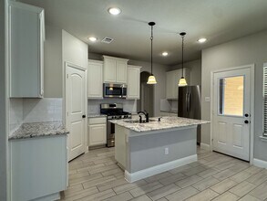 7836 Cottonwood Dr in Greenville, TX - Building Photo - Building Photo