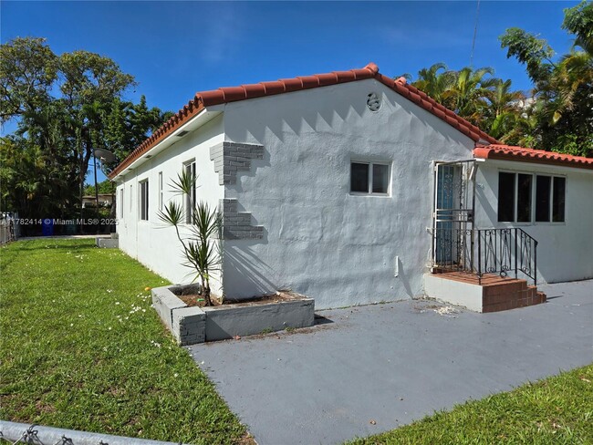 property at 1500 SW 9th St