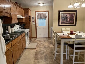 55 Marty Way in Auburn, KY - Foto de edificio - Building Photo