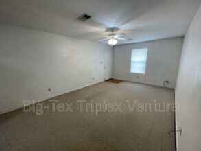 262 N Pecan St in Nash, TX - Building Photo - Building Photo