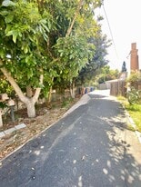 209 S Santa Cruz St in Ventura, CA - Building Photo