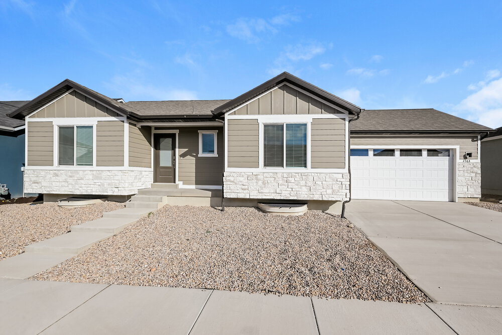 2363 Spring St in Eagle Mountain, UT - Building Photo