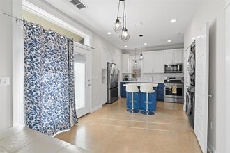 1809 Chestnut Ave in Austin, TX - Foto de edificio - Building Photo