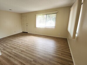 6786 Shakespeare Way in Ventura, CA - Building Photo - Building Photo