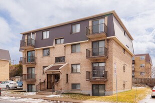 420 De Bourges Rue in Laval, QC - Building Photo