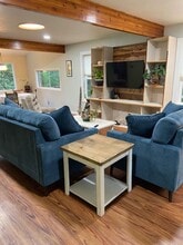 845 E 1st St in Coquille, OR - Building Photo - Building Photo