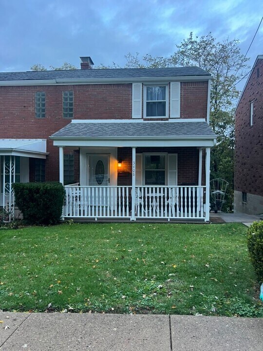 3408 Kaufmann Ave in Pittsburgh, PA - Building Photo