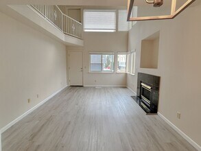 1209 NW 85th St in Seattle, WA - Building Photo - Building Photo