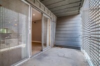 9025 Rue Cambon St photo'