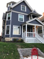 1659 N Van Buren St, Unit 1661A in Milwaukee, WI - Building Photo