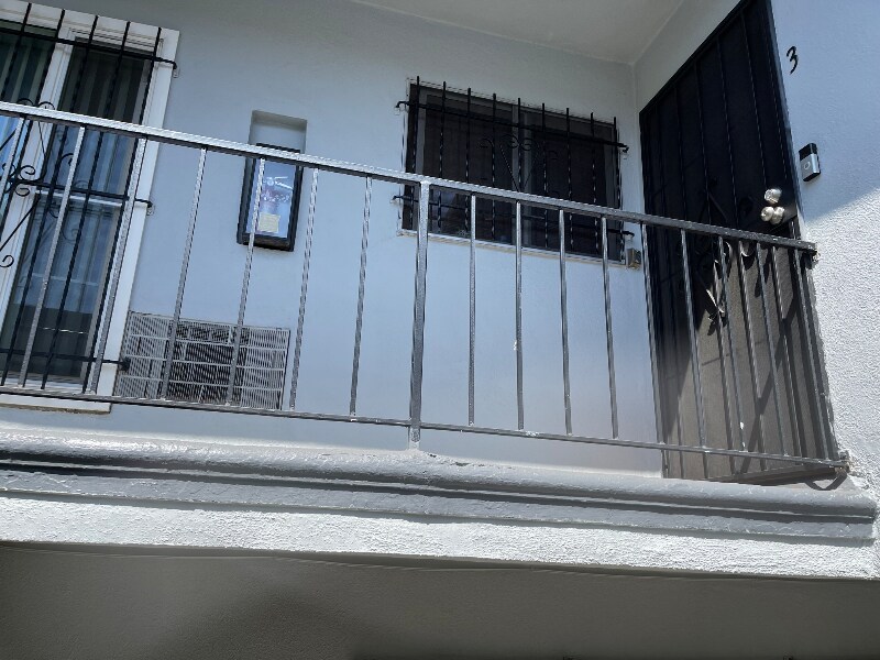1507 S Sherbourne Dr in Los Angeles, CA - Building Photo