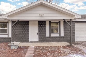 1717 N 16th St in Ozark, MO - Building Photo - Building Photo