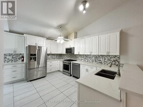 1559 Chateau Ave in Tecumseh, ON - Building Photo - Building Photo