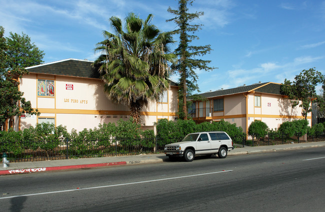 Los Pinos in Fresno, CA - Building Photo - Building Photo