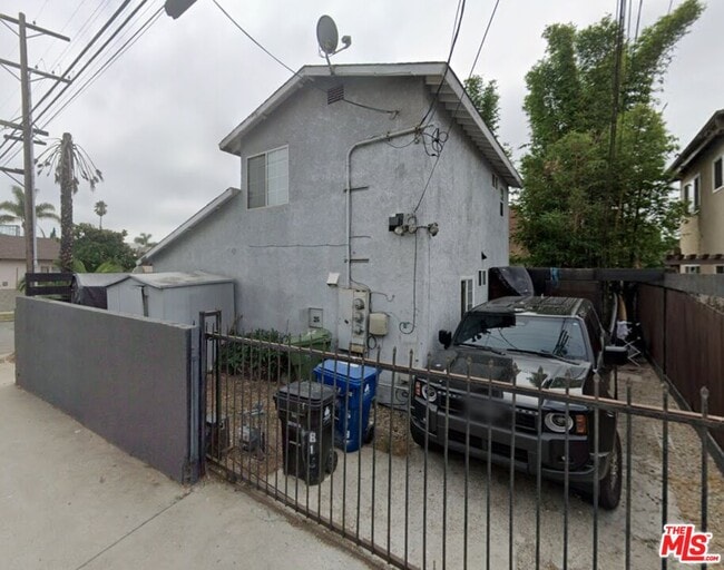 813 5th Ave in Los Angeles, CA - Building Photo - Building Photo