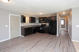 1709 E Northstar Pl in Sioux Falls, SD - Building Photo - Building Photo