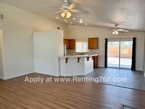 6748 Quail Spring Ave in Twentynine Palms, CA - Building Photo - Building Photo