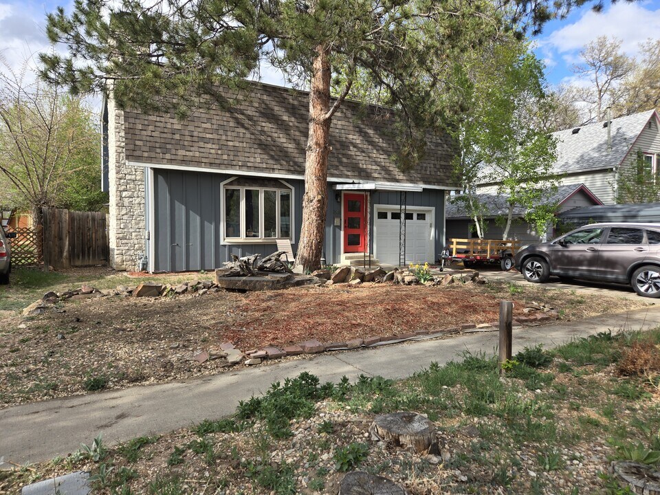 545 E 11th St in Loveland, CO - Building Photo