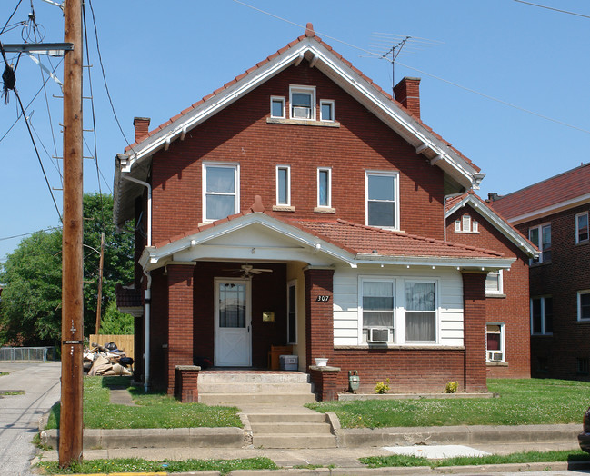 307 Elm St in Charleston, WV - Foto de edificio - Building Photo