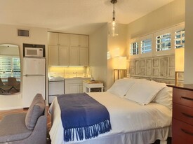 11863 Wimbledon Cir, Unit 416 in Wellington, FL - Building Photo